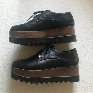 Black flatform platform oxfords